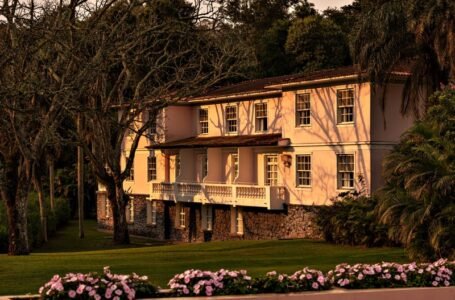 Hotel das Cataratas recebe Paula Labaki para almoço de Dia dos Pais com vinhos Terrazas de los Andes; evento será no dia 10 de agosto.