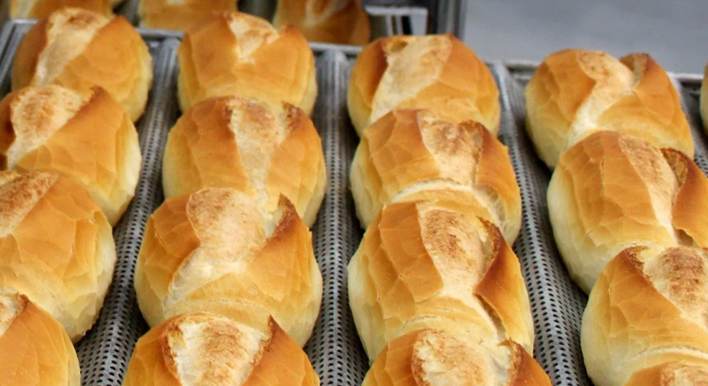  Como fazer pão igual ao de padaria? O segredo do pão francês, o favorito dos brasileiros