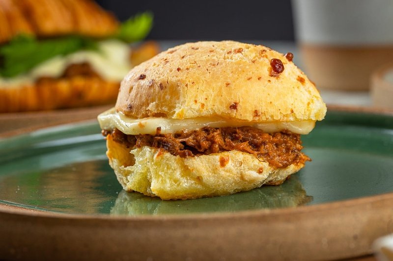  Dia do Pão de Queijo celebra tradição e sabor do quitute mais amado do Brasil