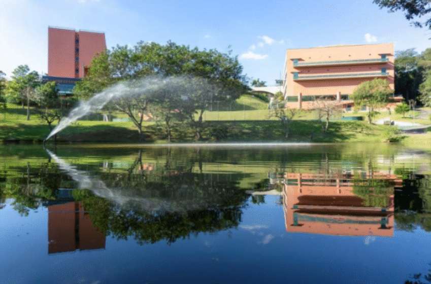 Hotel em Embu das Artes oferece pacote com pensão completa e almoço especial no Dia dos Pais