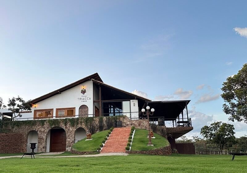  Villa Triacca promove jantar vertical com primeiro vinho fino de Brasília