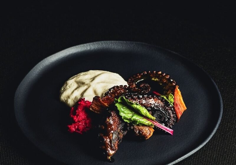  DÉTOUR SP aposta em música, coquetelaria e cozinha autoral para os encontros de dezembro