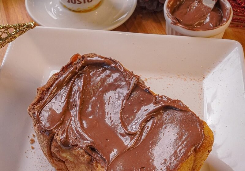  Rabanada reinventada: Justo Café celebra o Natal com versões artesanais e recheadas do clássico