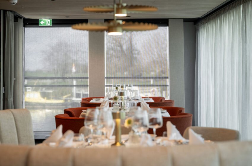 Cruzeiro fluvial na primavera europeia percorre Bélgica e Holanda entre campos de tulipas, cidades históricas e conforto a bordo.