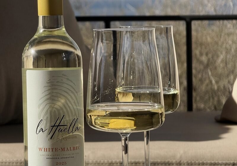  Alpasión traz ao Brasil linha La Huella com Malbec tinto e branco